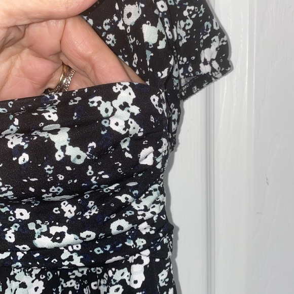 Lane Bryant black off white & pale green v-neck top shirt blouse size 18 / 20 - Picture 6 of 15